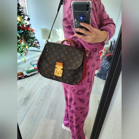 Authentic Louis Vuitton Eden MM in Rouge color - Picture 3 of 17